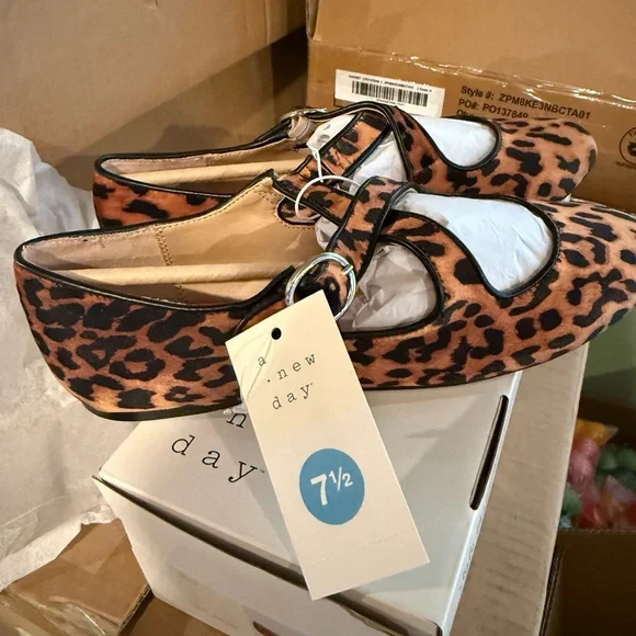 A new day Tasmin Leopard Print Mary Jane Flats - Women - Picture 3 of 4